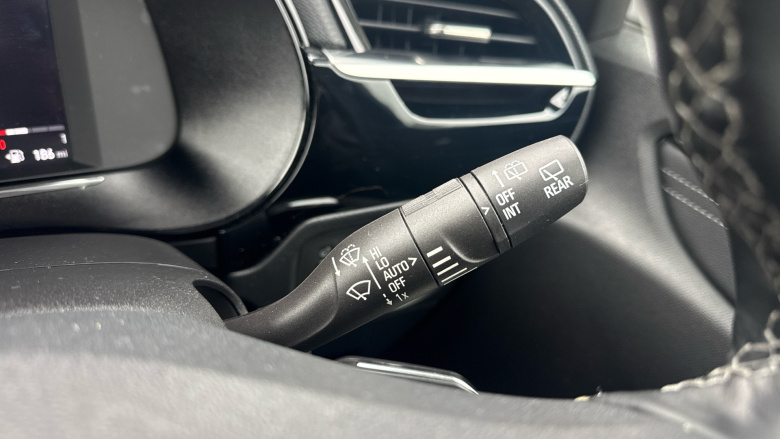 Vauxhall Corsa 1.2 Elite Nav 5dr Petrol Hatchback